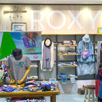 ROXY ムラサキスポーツ新宿南口店 店内装飾